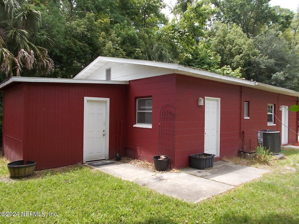 5730 Cruz Road - Photo 2
