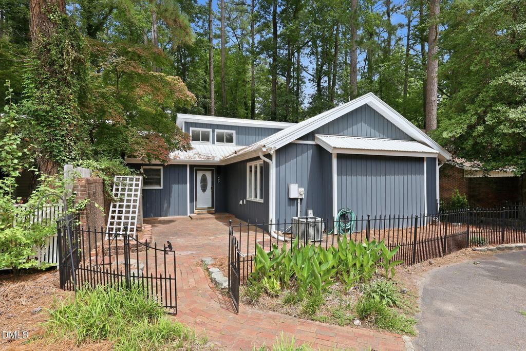 449 Windy Beach - Photo 0