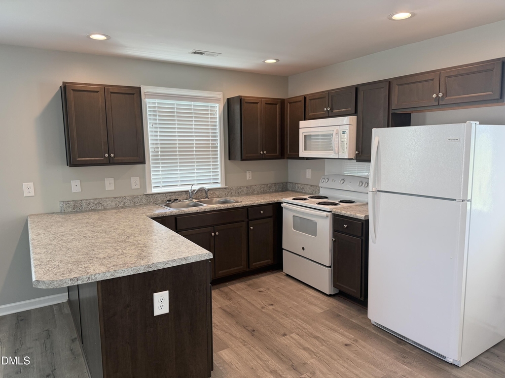 1577 N Carolina 39 - Photo 4