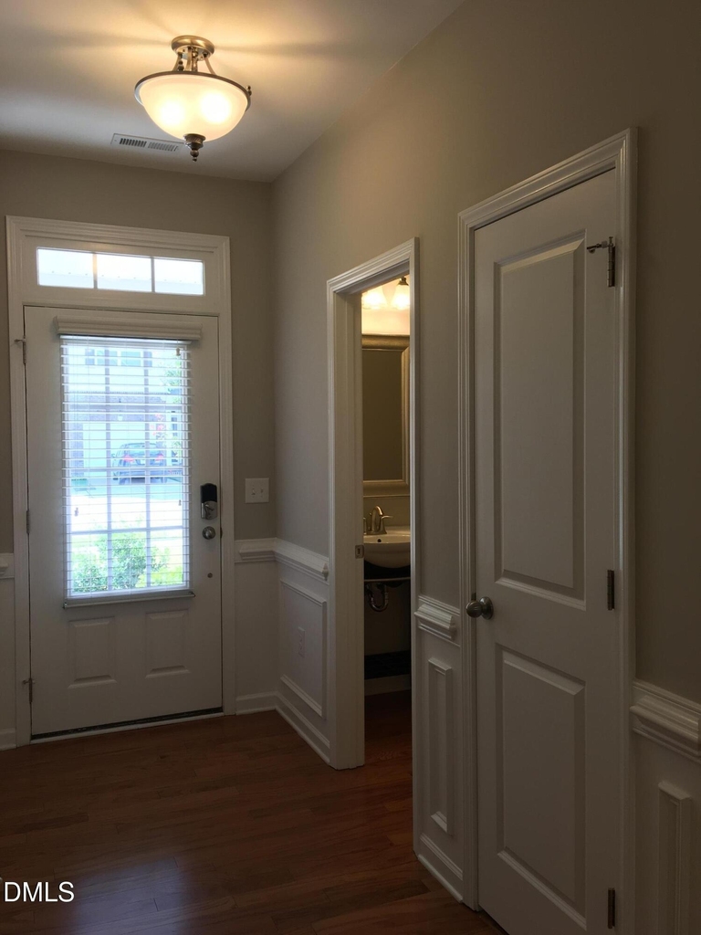 727 Treviso Lane - Photo 2