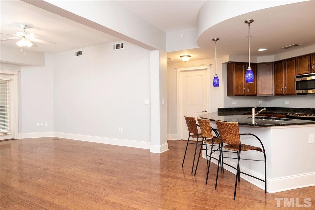 222 Glenwood Avenue - Photo 8