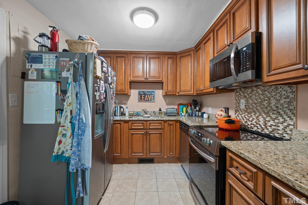 705 Tyler Road - Photo 8