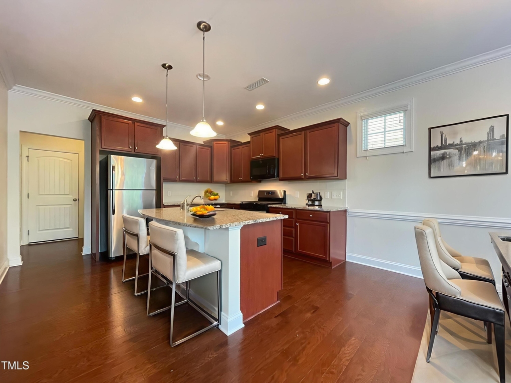 523 Finnbar Drive - Photo 10