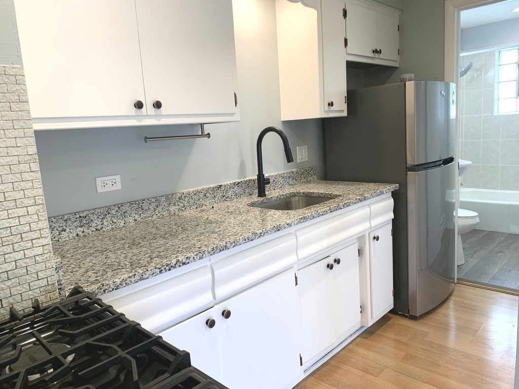 7300 S 78th Avenue - Photo 3