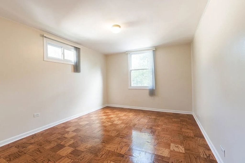 919 Greenwood Avenue - Photo 2