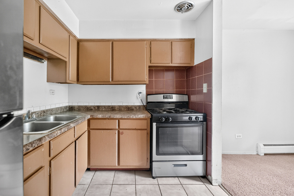 824 W College Boulevard - Photo 6