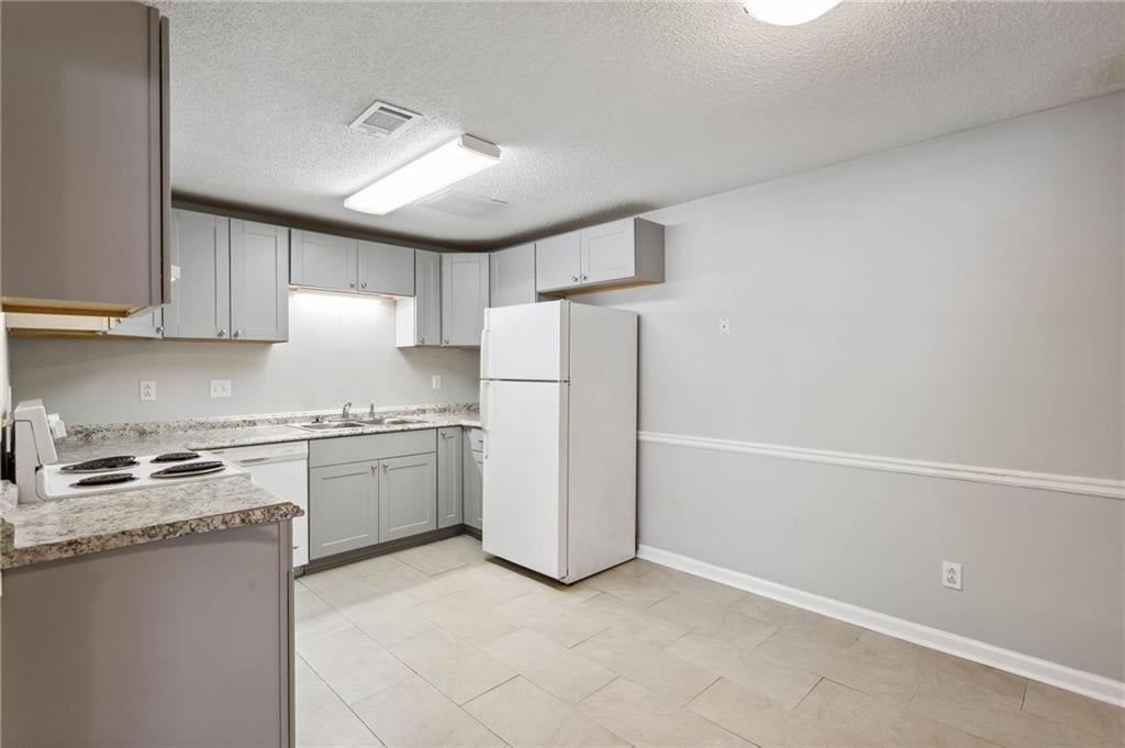 6362 Wedgeview Court - Photo 8