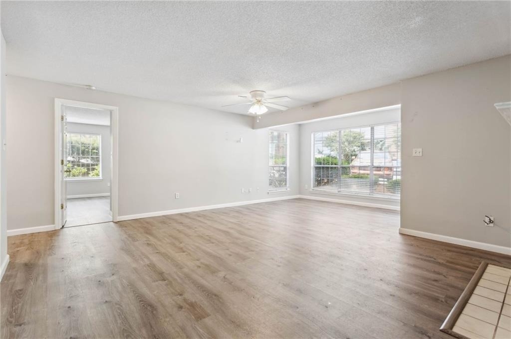 6362 Wedgeview Court - Photo 5