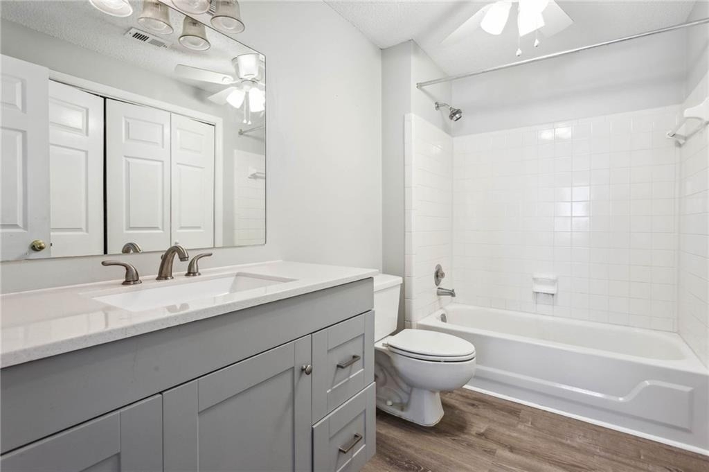 6362 Wedgeview Court - Photo 16