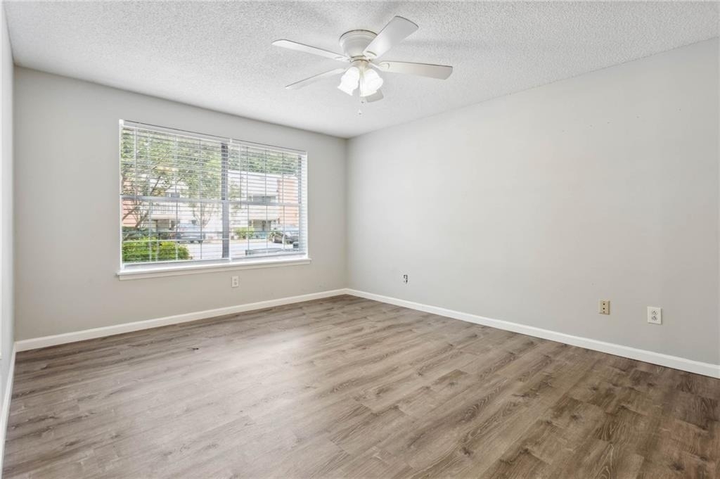 6362 Wedgeview Court - Photo 14