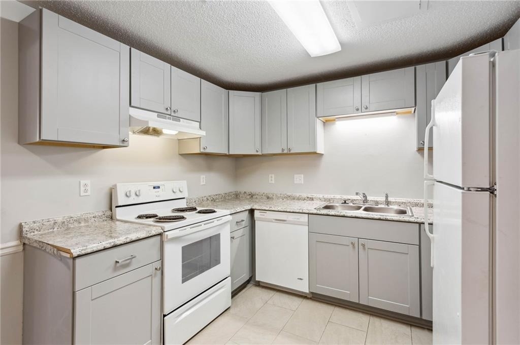 6362 Wedgeview Court - Photo 10