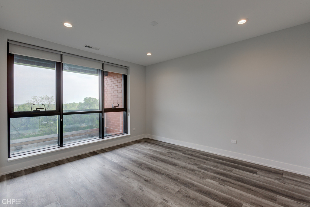1604 N Richmond Street - Photo 7