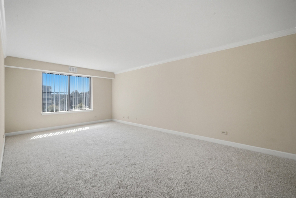 1755 Lake Cook Road - Photo 16