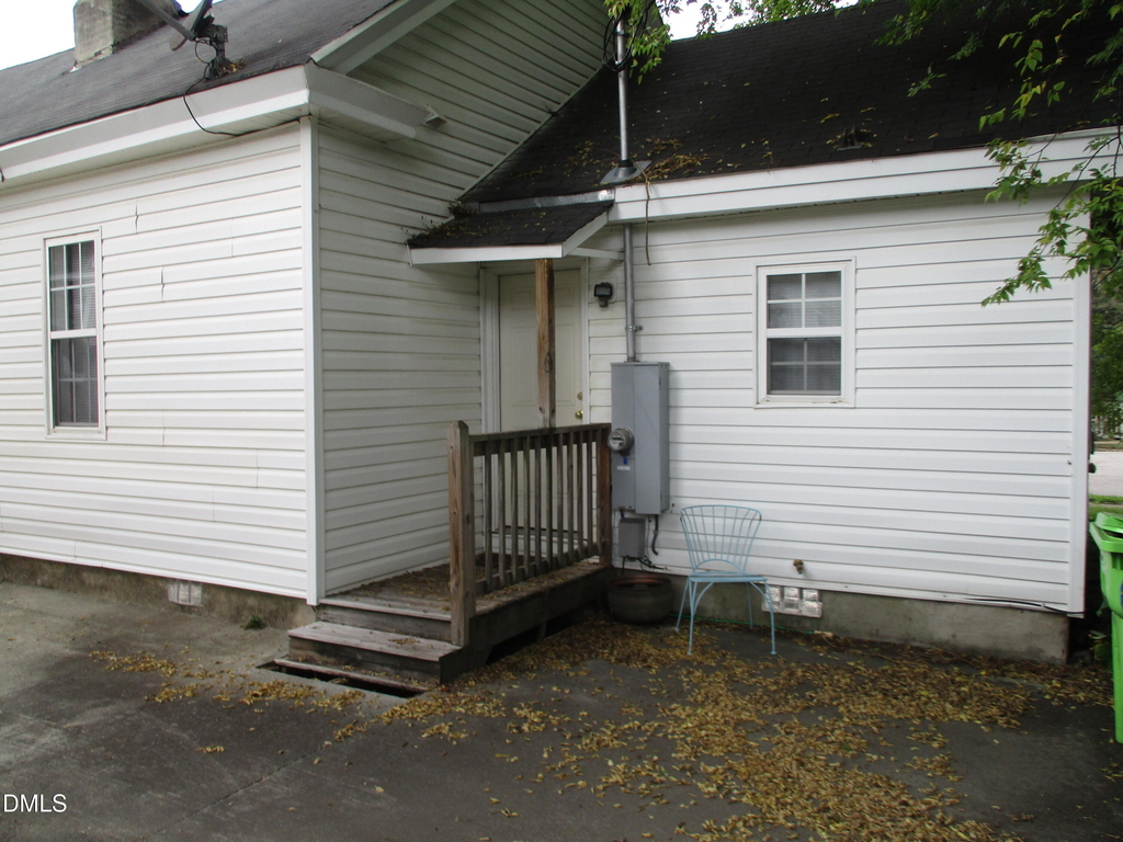 8 N Swain Street - Photo 3