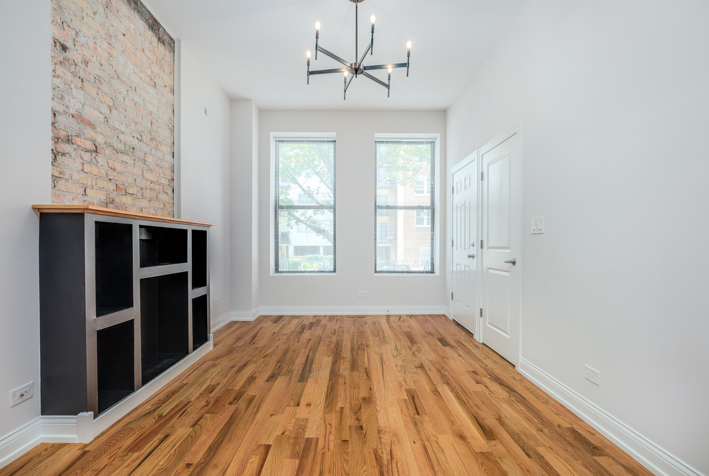 5407 S Harper Avenue - Photo 1