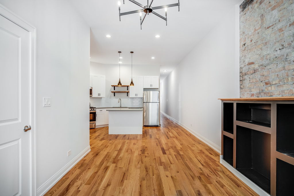 5407 S Harper Avenue - Photo 2