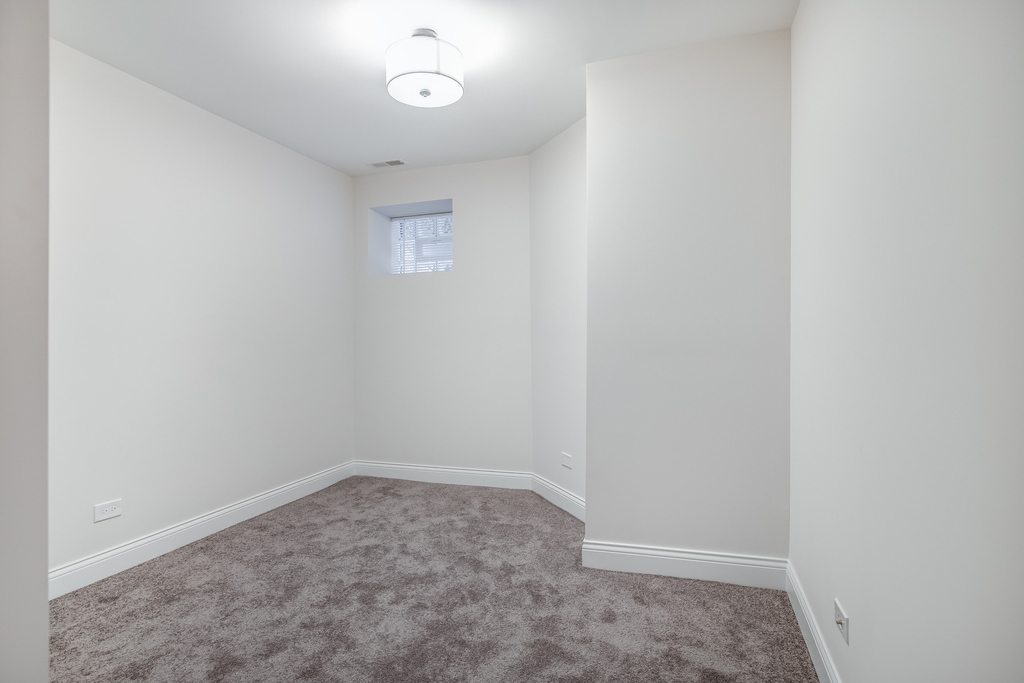 5407 S Harper Avenue - Photo 17