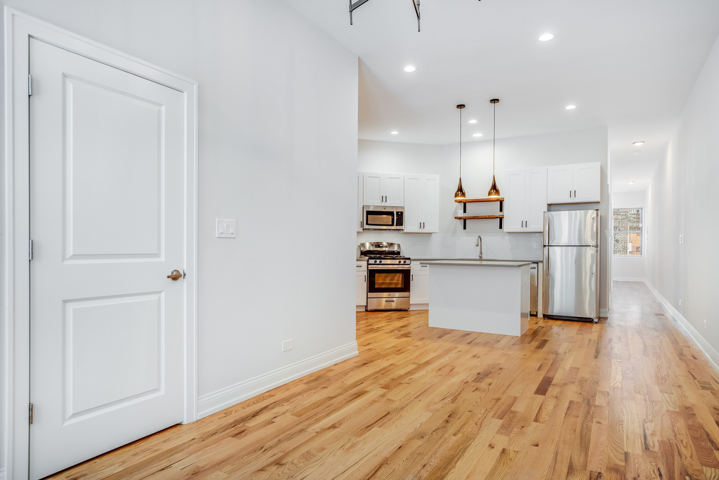 5407 S Harper Avenue - Photo 3