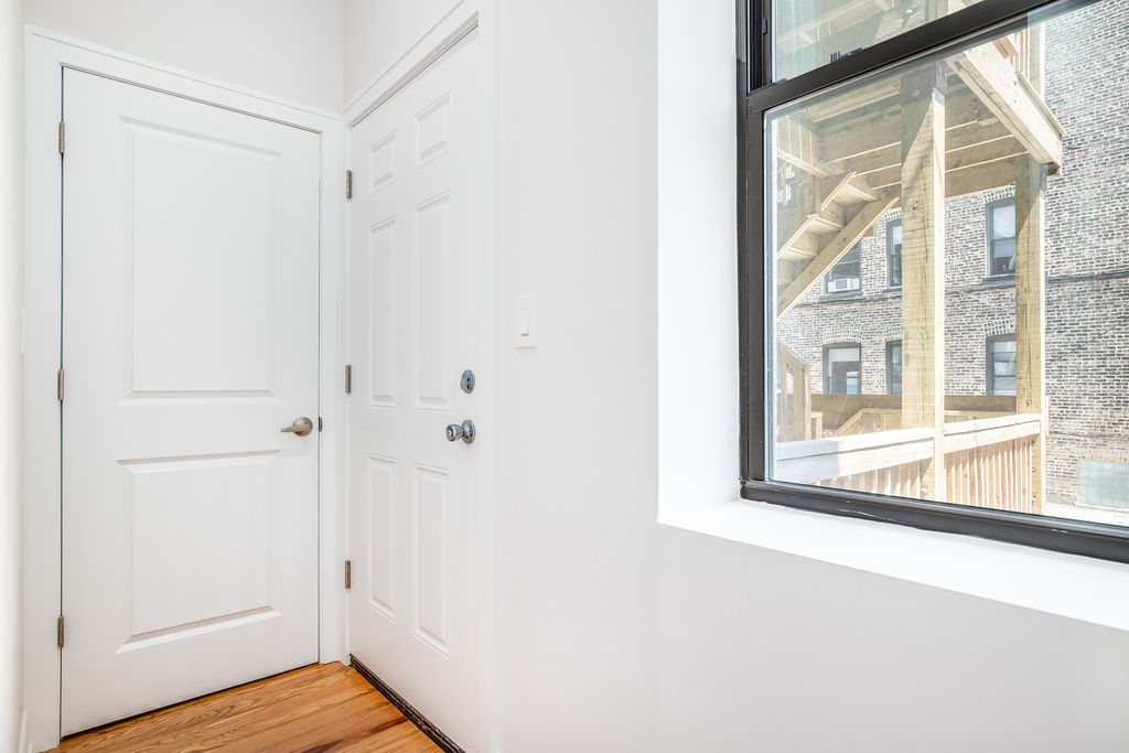 5407 S Harper Avenue - Photo 12