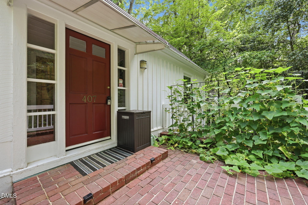 407 Coolidge Street - Photo 0