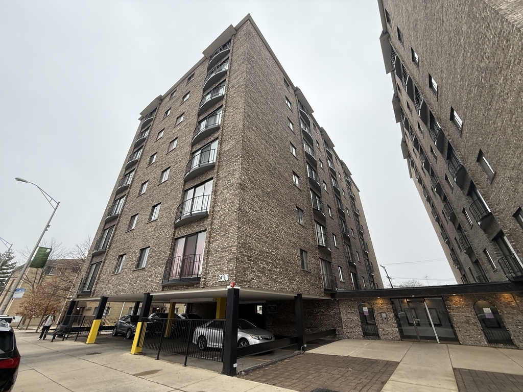 2300 N Harlem Avenue - Photo 0