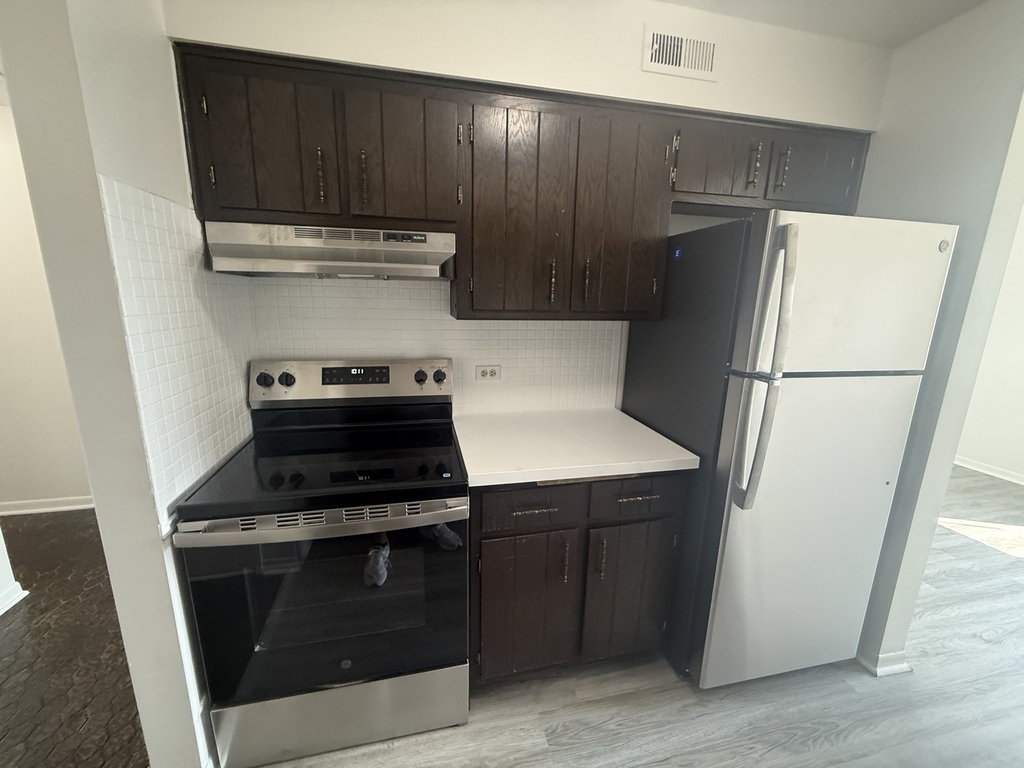 2300 N Harlem Avenue - Photo 14