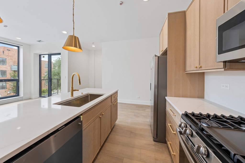 1313 W Taylor Street - Photo 6