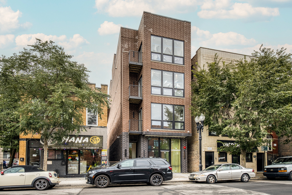 1313 W Taylor Street - Photo 0