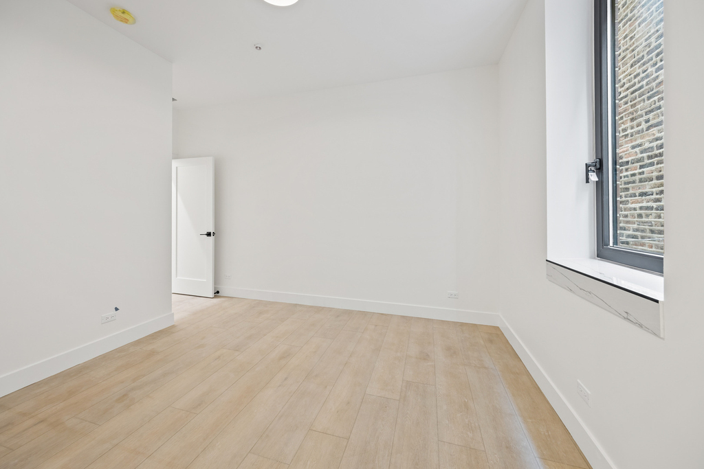 1313 W Taylor Street - Photo 19