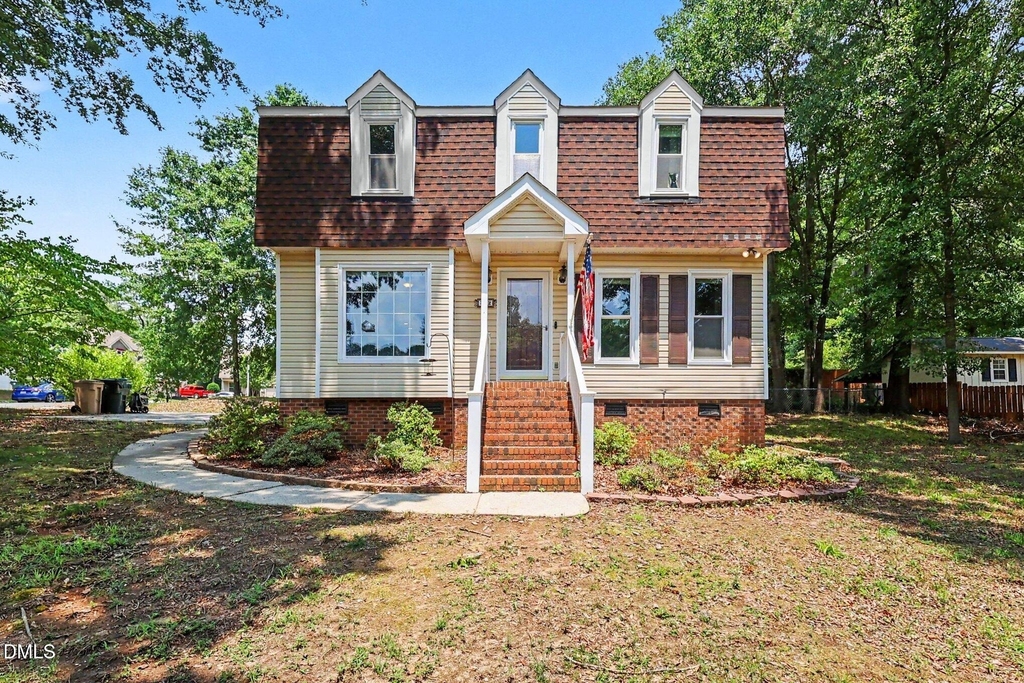 302 Hutchins Drive - Photo 0