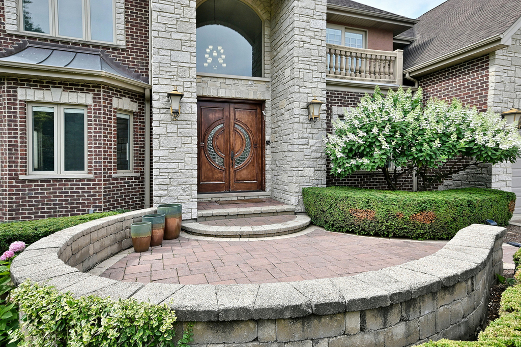 312 Felicia Court - Photo 3