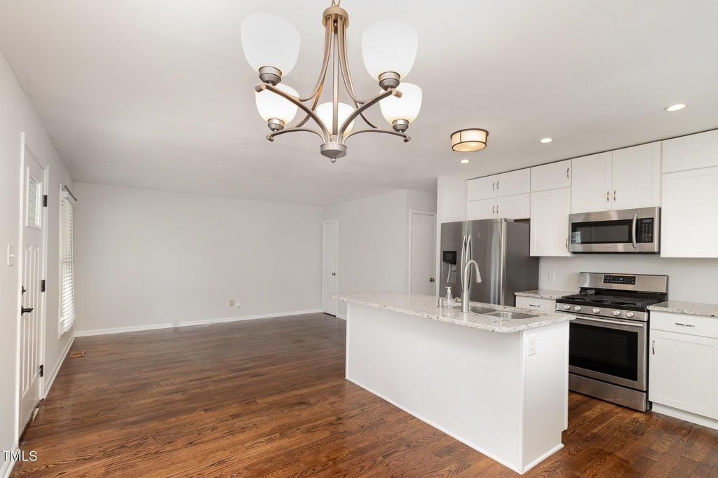 823 Cotton Place - Photo 9