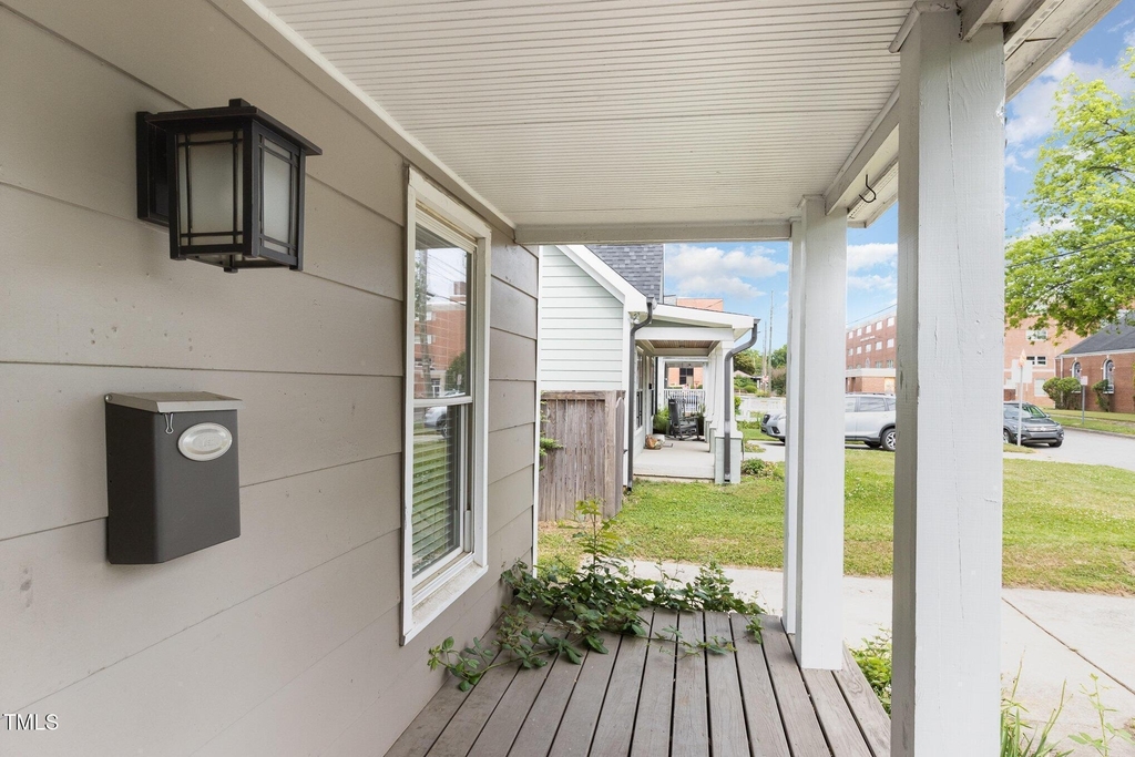 823 Cotton Place - Photo 4