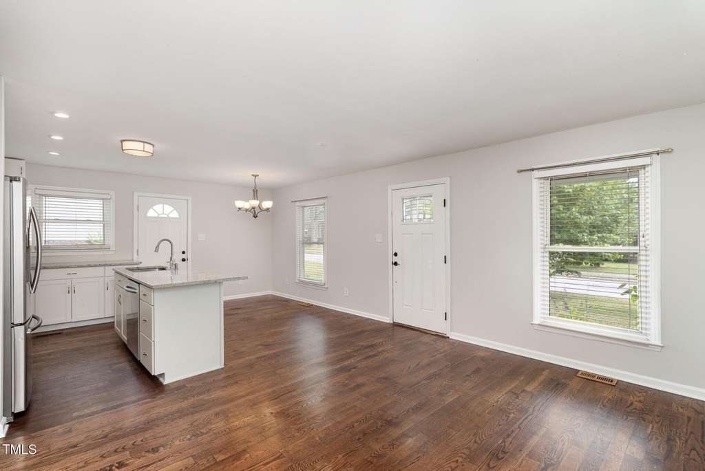 823 Cotton Place - Photo 7