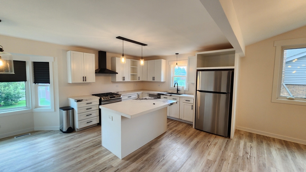 7749 Lyman Avenue - Photo 6