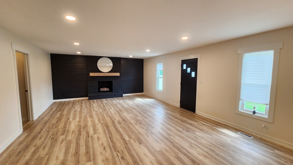 7749 Lyman Avenue - Photo 8