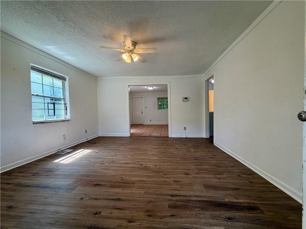 1070 Ollie Circle Nw - Photo 4