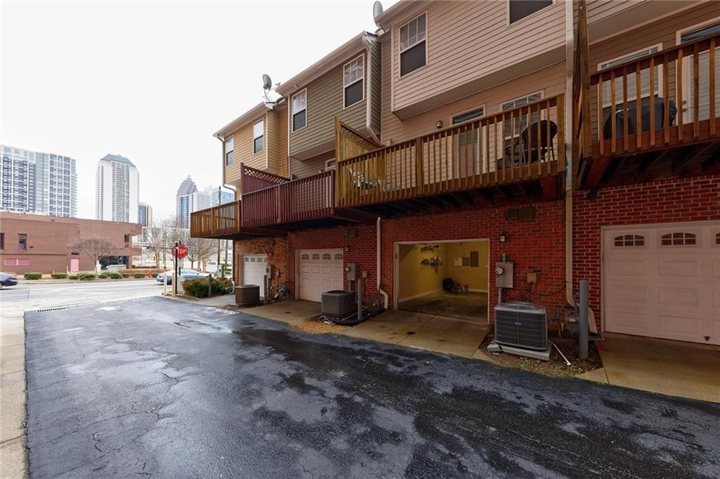 201 16th Street Nw - Photo 45