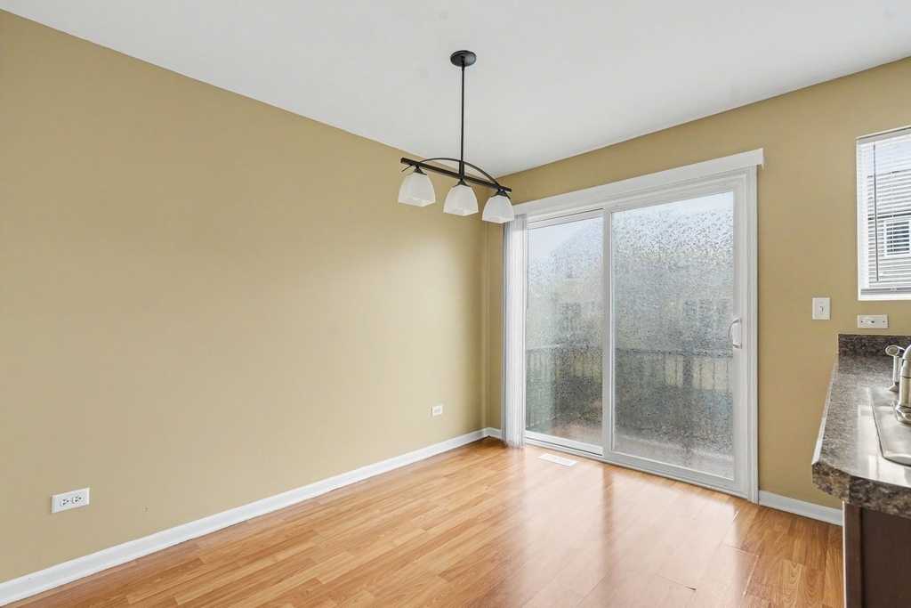24617 Patriot Square Drive S - Photo 4