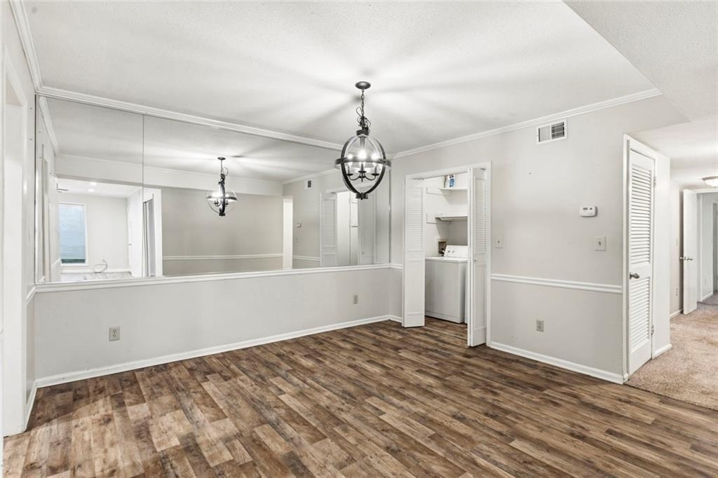 6851 Roswell Road - Photo 6