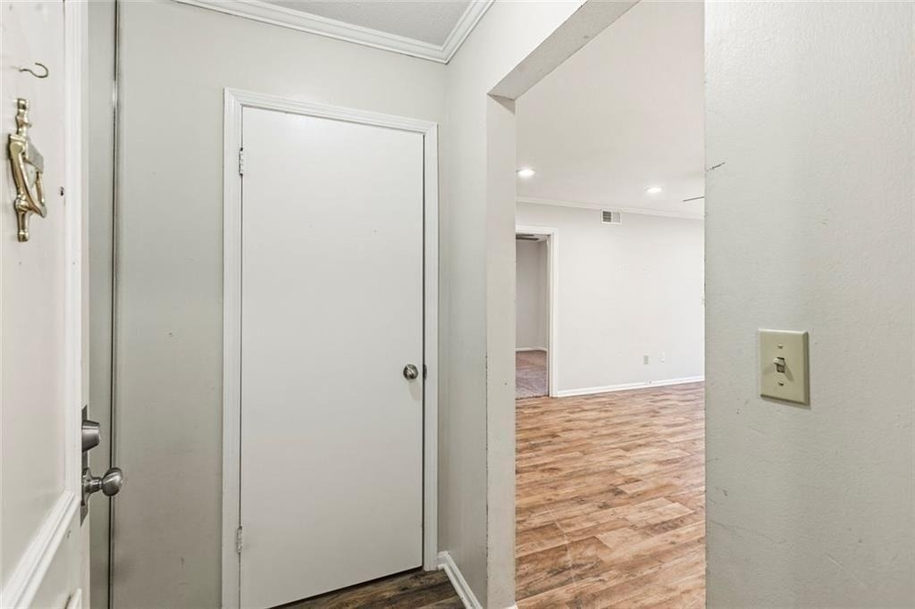 6851 Roswell Road - Photo 1