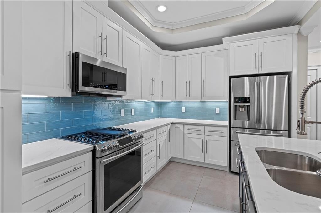 1841 Gainsborough Drive - Photo 4