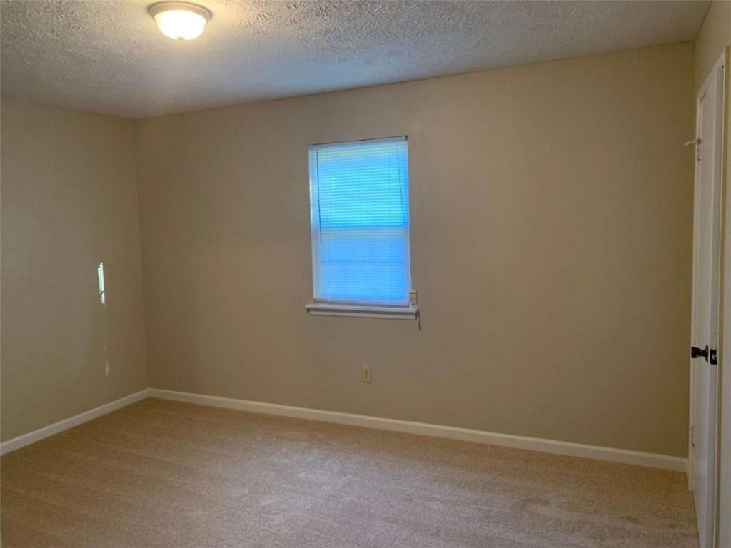 110 Chalfont Drive - Photo 3