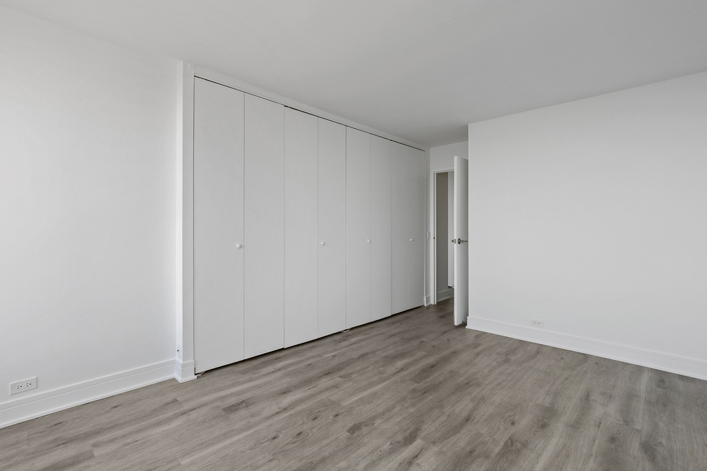 5445 N Sheridan Road - Photo 11
