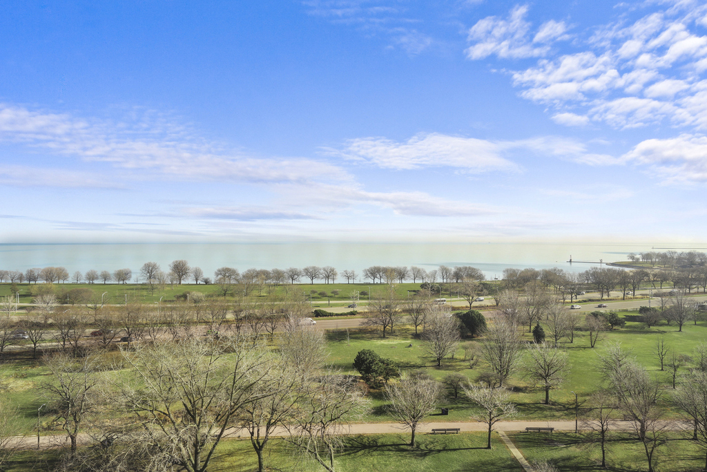 5445 N Sheridan Road - Photo 3