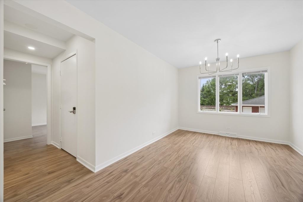 801 Barnsdale Road - Photo 12