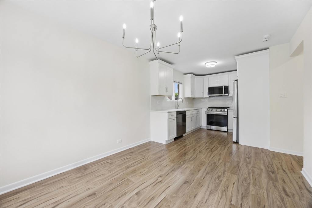 801 Barnsdale Road - Photo 10