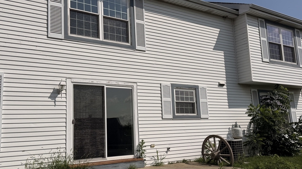 646 White Court - Photo 19