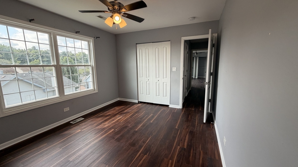 646 White Court - Photo 12