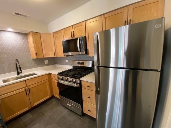 1455 W Fullerton Avenue - Photo 3